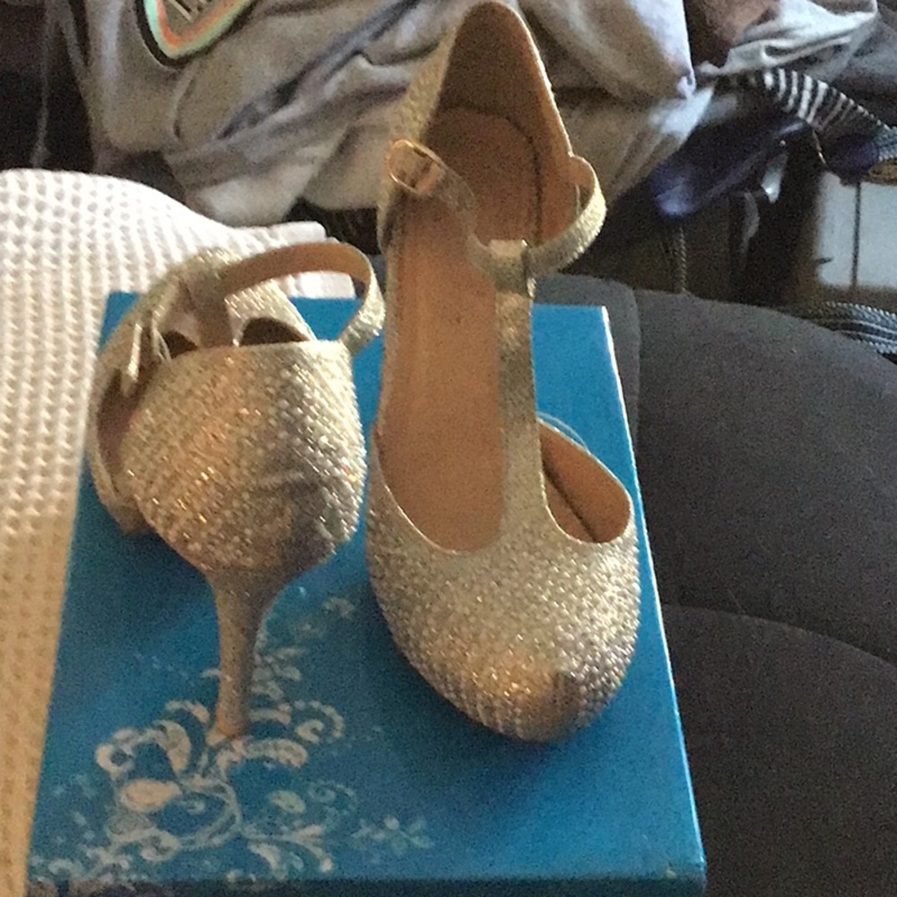 After 5 silver T strap heel